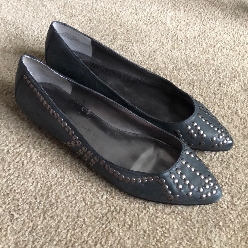 NWOB Marc Fisher Metal Detail Genuine Leather Charcoal Gray Flats Size 7.5